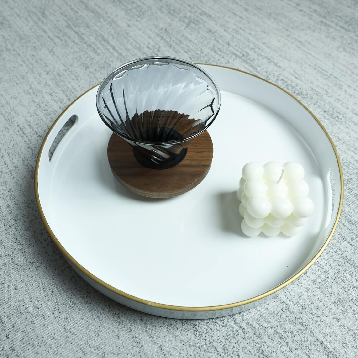 Spsyrine Round White Decorative Tray, 13" Plastic Serving Table Tray with Handles for Breakfast, Round Modern Ottoman Tray for Coffee Table, Bathroom, Kitchen, Living Room