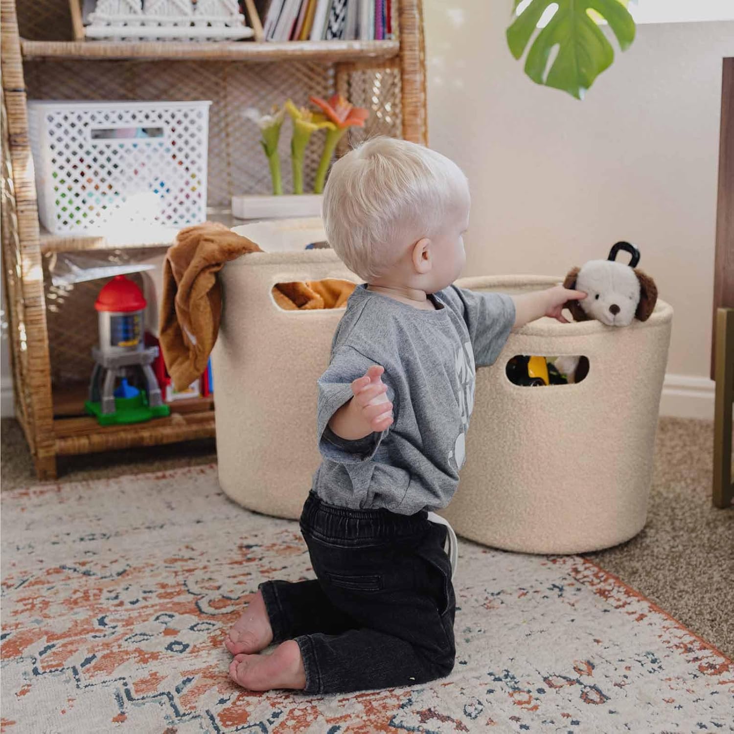 PUTSKA Basket – Round Storage for Toys and Clothes, Stuffed Animals – Soft Baby Girl Basket for Nursery, Kids Room, Bedroom, Living Room – Regular, Cream