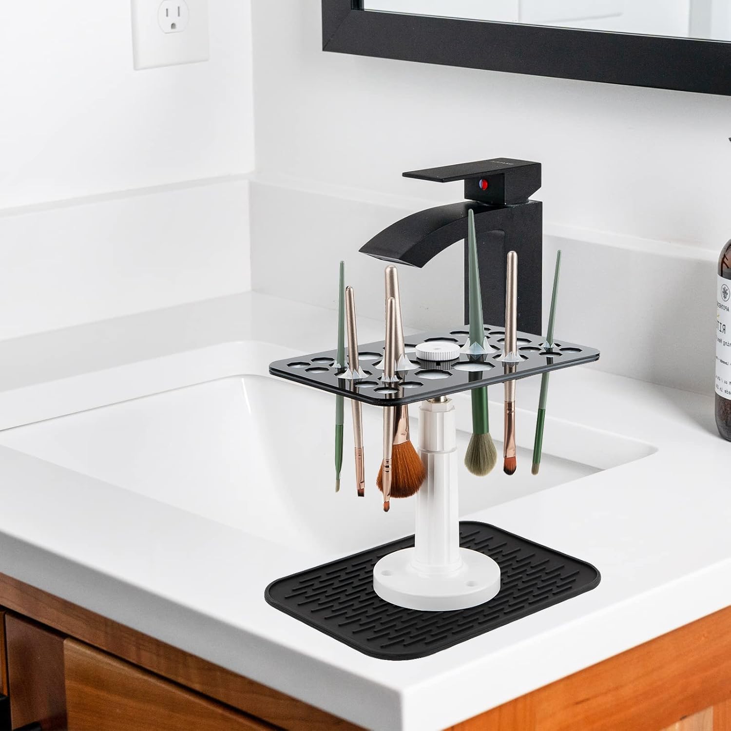 Makeup Brushes Drying Rack with Silicone Mat, 26 Holes Acrylic Brush Holder Stand Tree Tray, Adjustable Makeup Brush Holder