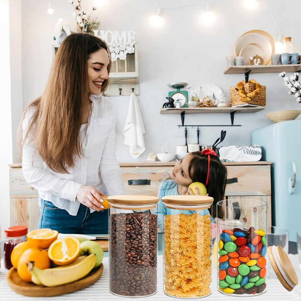 1.5 Qt Round Glass Storage Containers with Lids, Clear Food Storage Container Jar with Sealing Bamboo Lid for Noodles Flour Cereal Rice Sugar Tea Coffee Beans（Round-3Pack ）