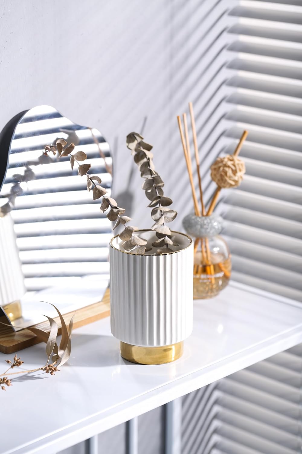 IEEK Makeup Brush holder Organizer,Glass Cosmetic Makeup Brush Cup Ceramics Brushes Storage Holder,White and Gold Modern Make Up Brush Cup Pen Pencil Holder Striped Vase