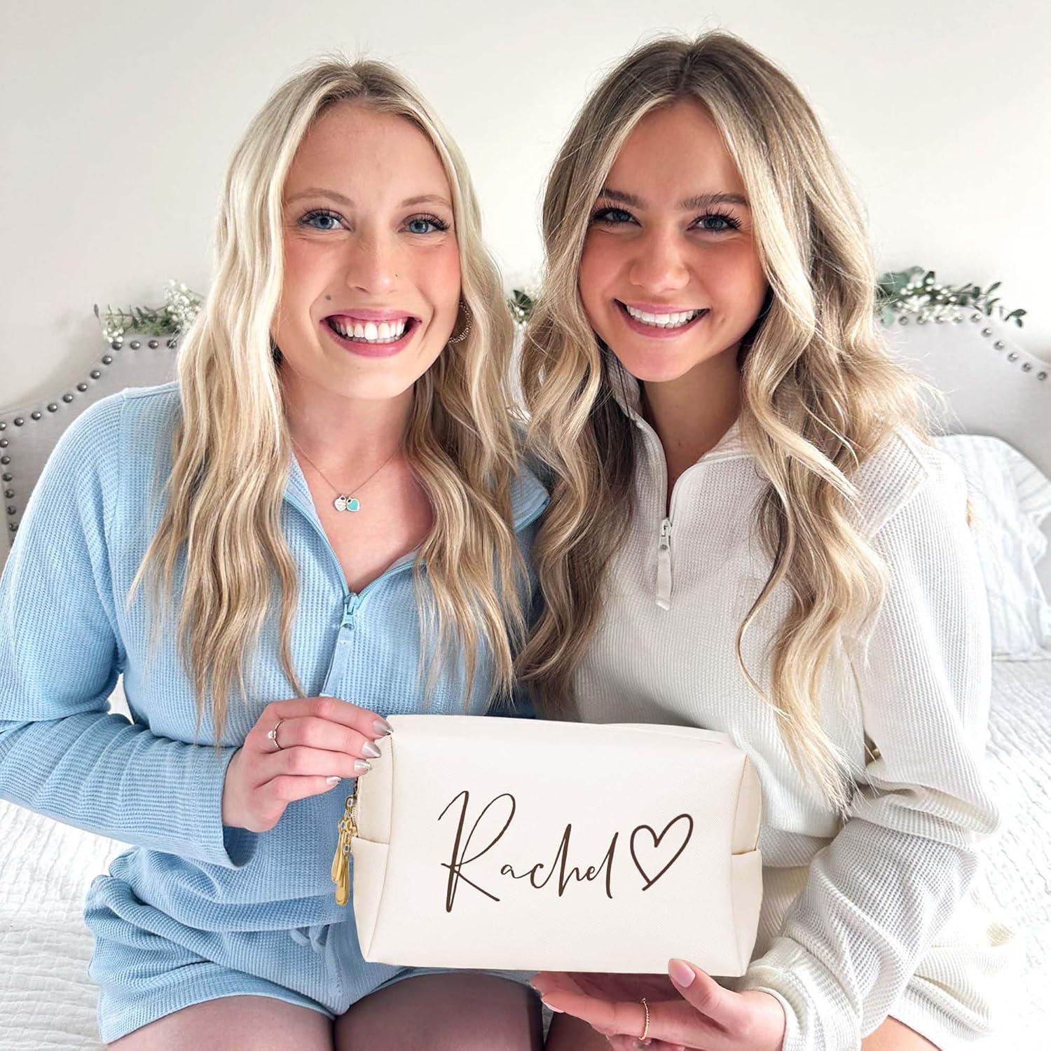 Personalized Makeup Bag with Name & Birth Flower, Custom Leather Cosmetic Bags for Women, Customized Travel Toiletry Bag Gifts for Bridesmaid Wedding