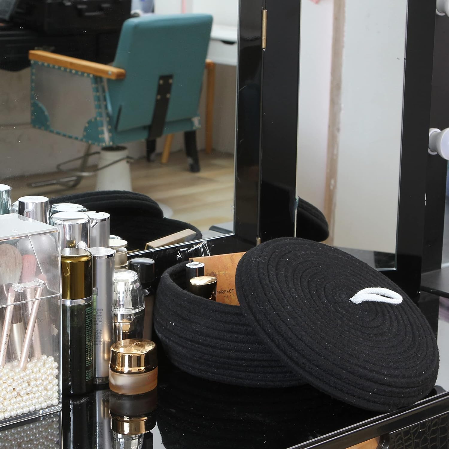 Sea Team Round Cotton Rope Storage Basket with Lid, Decorative Woven Storage Bin, Pot, Caddy, Organizer, Container for Snacks, Towels, Plants, 10 x 4.5 Inches (Small, Shallow, Black)