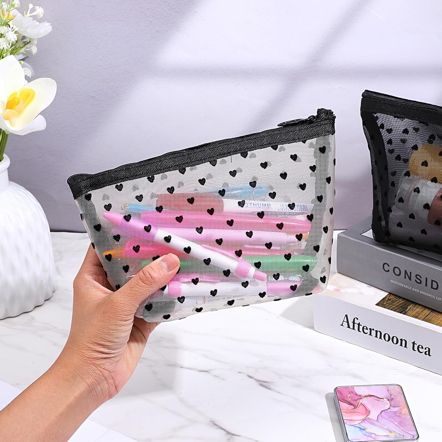 4 PCS Heart Printed Mesh Makeup Bag Set, White & Black Mesh Makeup Bag with Zipper Lipstick Accessories Organizer Mini Travel Organizer Bags for Women(2 Small 2 Medium)